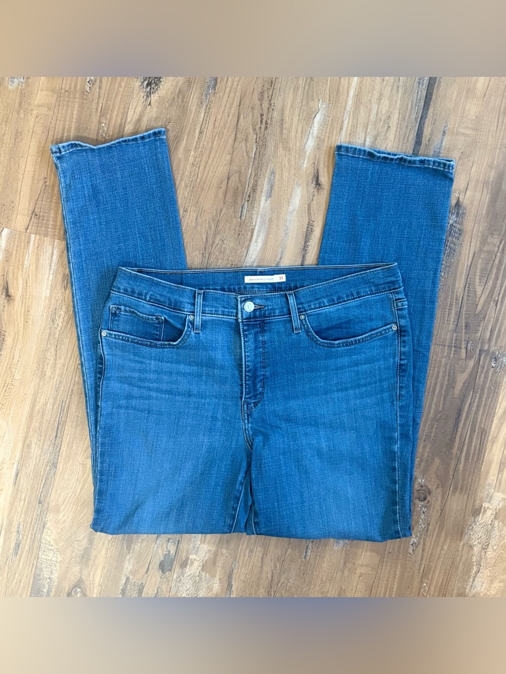 Levi’s 314 Shaping Straight Leg Jean 33x32 Med/Light Wash Stretch Denim Mid Rise